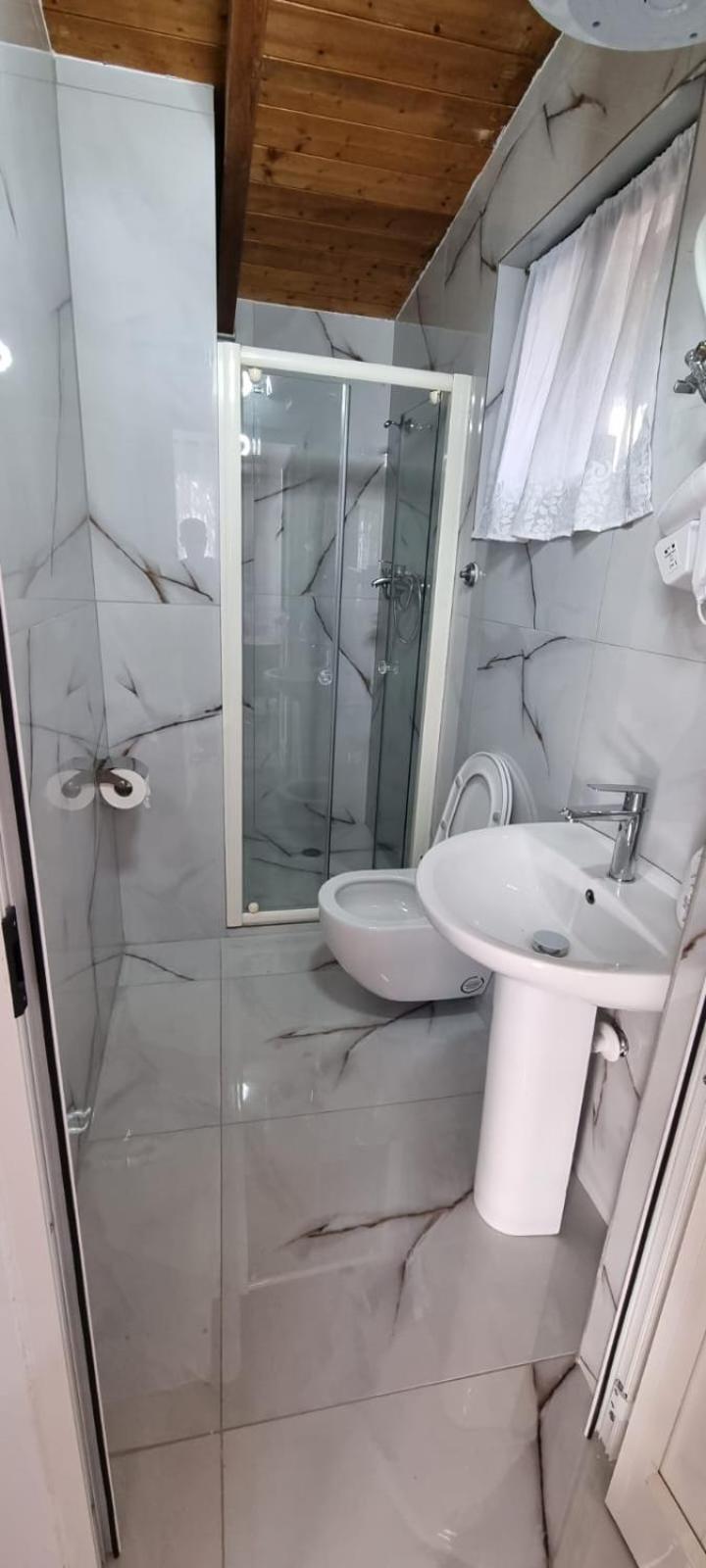 Hotel Restorant Olti Shetaj Kültér fotó